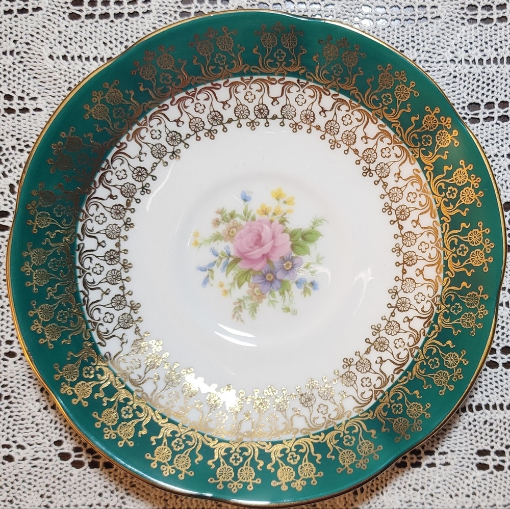 Queen’s Staffordshire Fine Bone China England Green & Gold Floral Plate